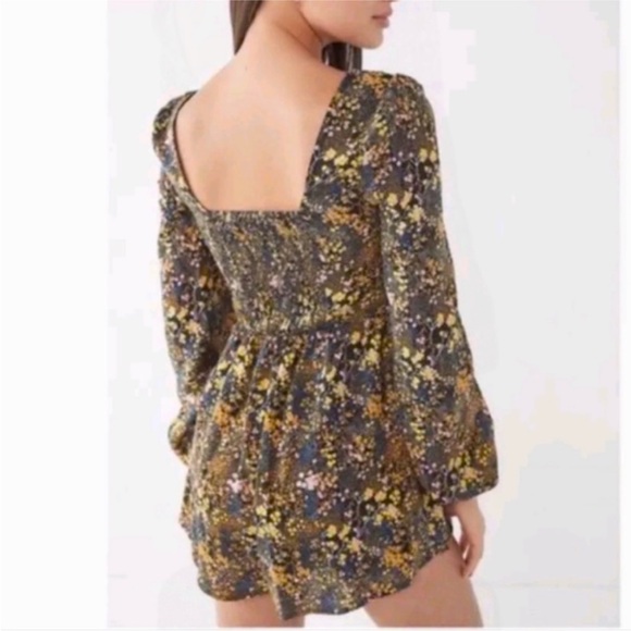 Urban Outfitters Black Floral Long Sleeve Romper size XS - Picture 2 of 7
